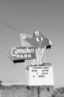 Camden_park_clown_up_medium